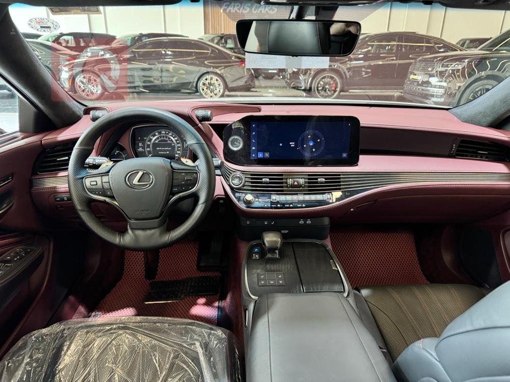 Lexus LS